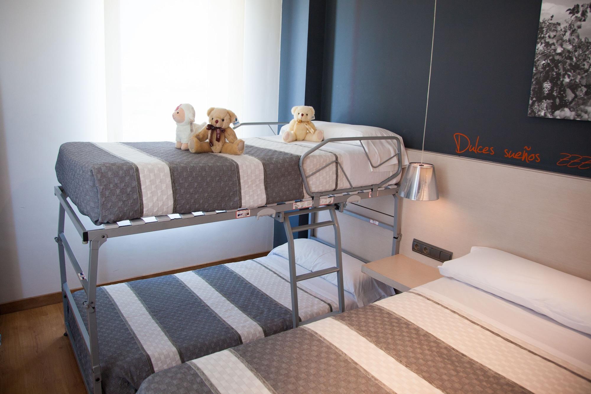 Hotel Bed4U Tudela Bagian luar foto